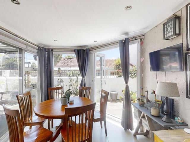 4 Bedroom house for sale in Sunninghill, Sandton