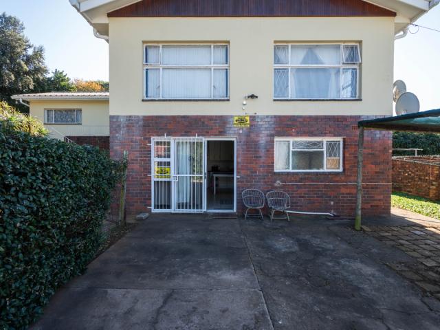 4 Bedroom House For Sale in Sunnyside
