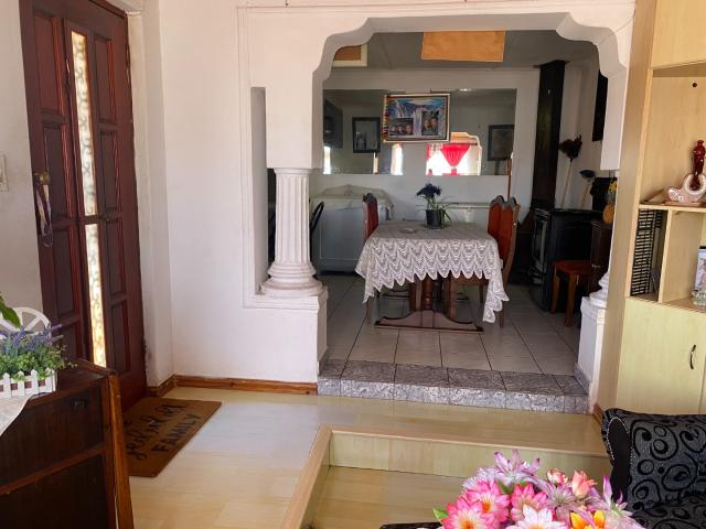 4 Bedroom House For Sale in Portlands