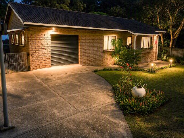 4 Bedroom House For Sale in Palm Beach