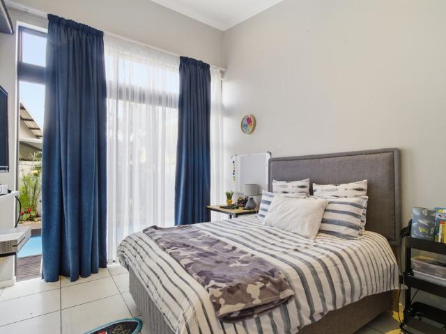 4 Bedroom House For Sale in Palm Lakes Estate