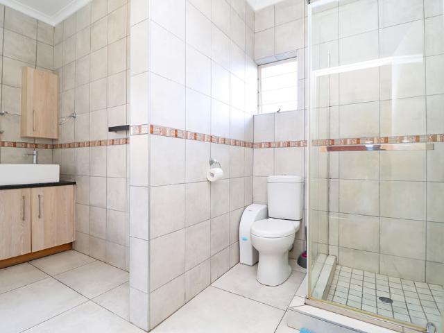4 Bedroom House For Sale in Parkmore
