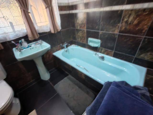 4 Bedroom House For Sale in Parkrand