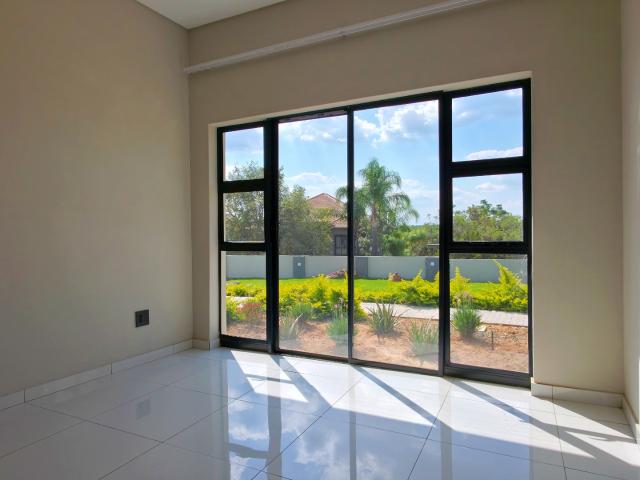4 Bedroom House For Sale in Pebble Rock Golf Village