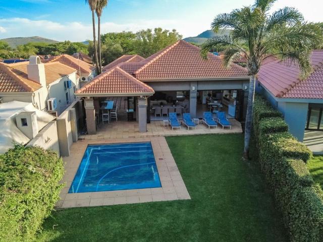 4 Bedroom house for sale in Pecanwood Estate, Hartbeespoort