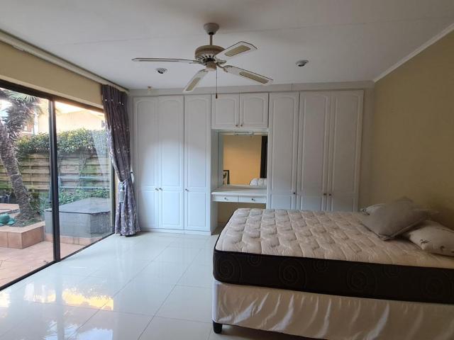 4 Bedroom house for sale in Pecanwood Estate, Hartbeespoort