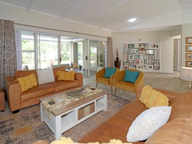 4 Bedroom House For Sale in Robindale