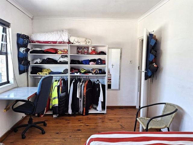 4 Bedroom house for sale in Rondebosch East, Cape Town