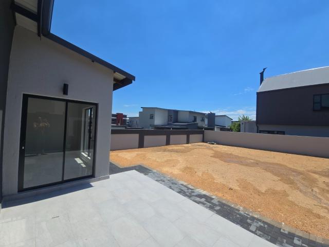 4 Bedroom House For Sale in Roodepark Eco Estate