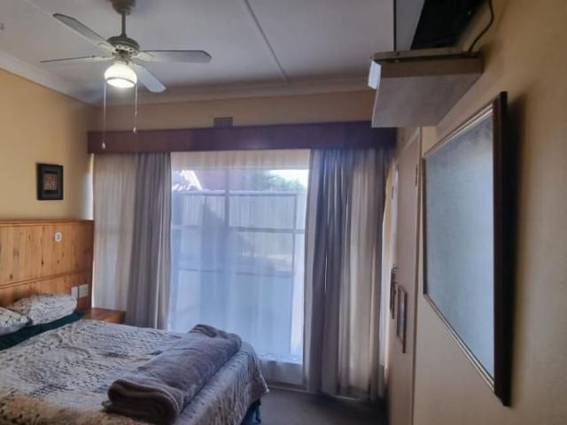 4 Bedroom house for sale in Roosheuwel, Klerksdorp
