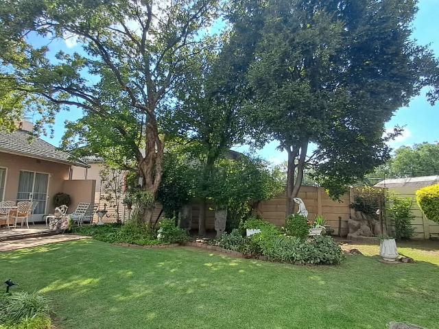 4 Bedroom House For Sale in Raceview