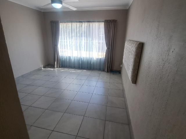 4 Bedroom House For Sale in Randhart