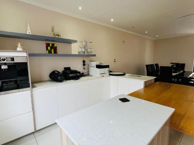 4 Bedroom house for sale in Reyno Ridge, Witbank