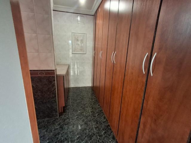4 Bedroom House For Sale in Rensburg