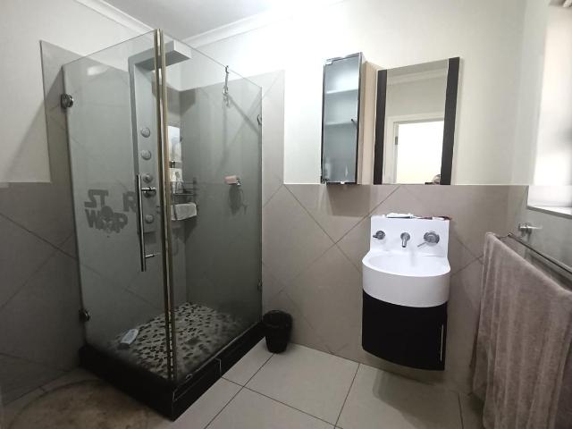 4 Bedroom house for sale in Risiville, Vereeniging