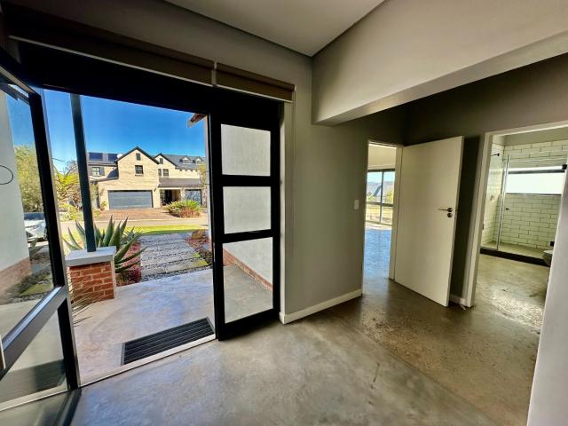 4 Bedroom House For Sale in Waterlake Farm Lifestyle Estate