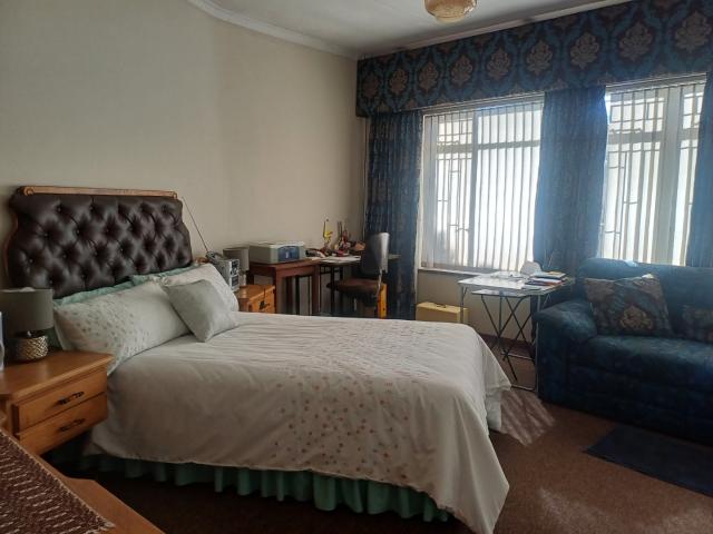 4 Bedroom House For Sale in Waldrift