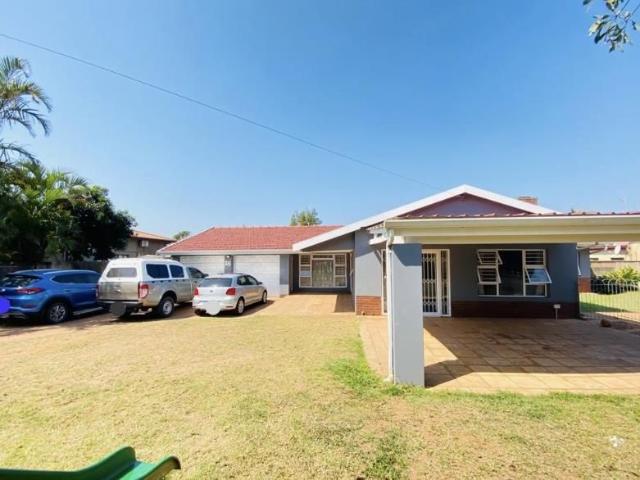 4 Bedroom House For Sale in Warner Beach