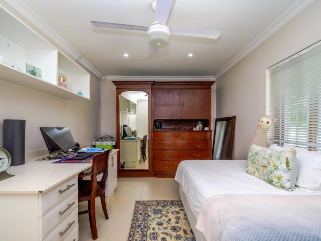 4 Bedroom House For Sale in Westbrook