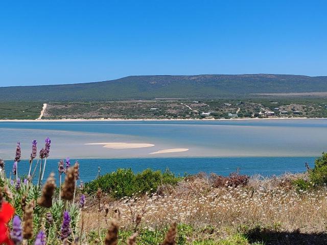 4 Bedroom house for sale in Witsand