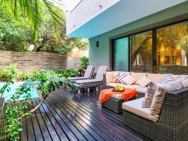 4 Bedroom House For Sale in Wilderness Central