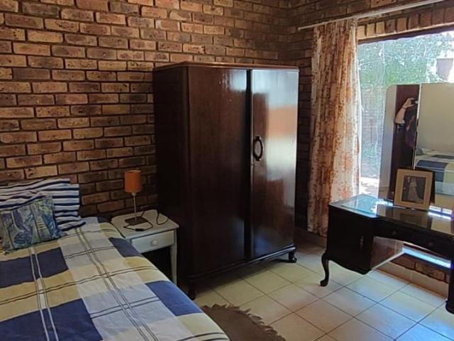 4 Bedroom house for sale in Wilkoppies, Klerksdorp