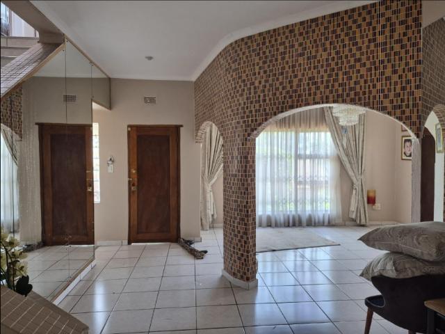 4 Bedroom House For Sale in Winchester Hills