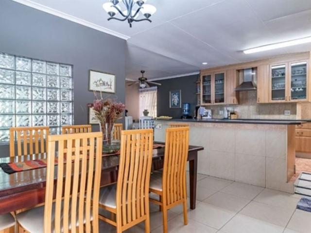 4 Bedroom House For Sale in Terenure