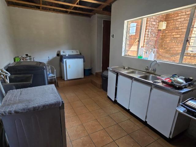 4 Bedroom House For Sale in Thabazimbi