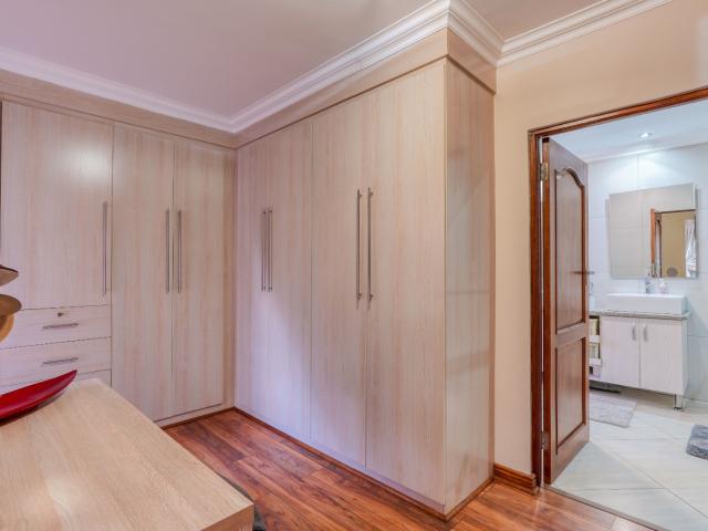 4 Bedroom House For Sale in The Wilds