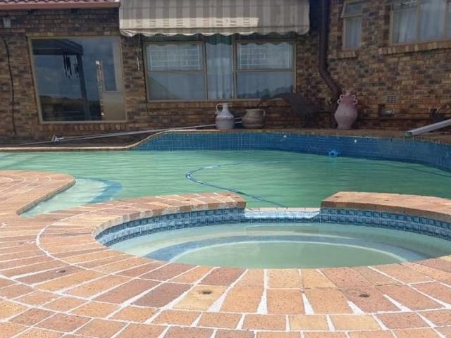 4 Bedroom house for sale in Three Rivers East, Vereeniging