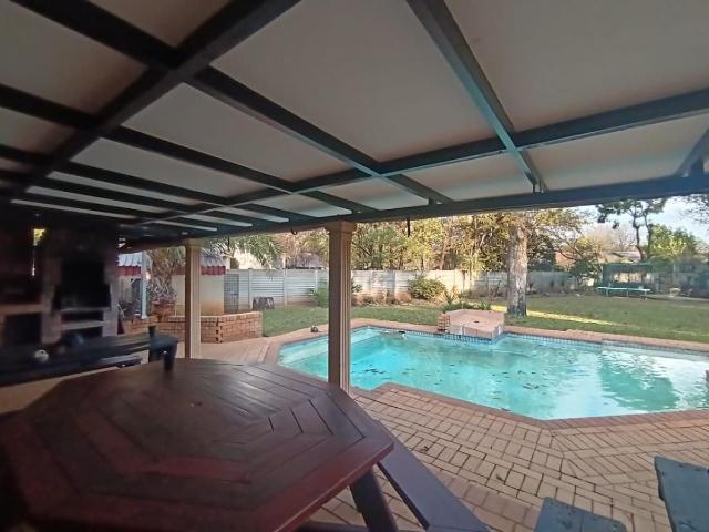 4 Bedroom house for sale in Three Rivers Proper, Vereeniging