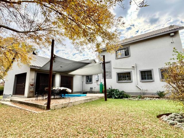 4 Bedroom House For Sale in Tiegerpoort AH