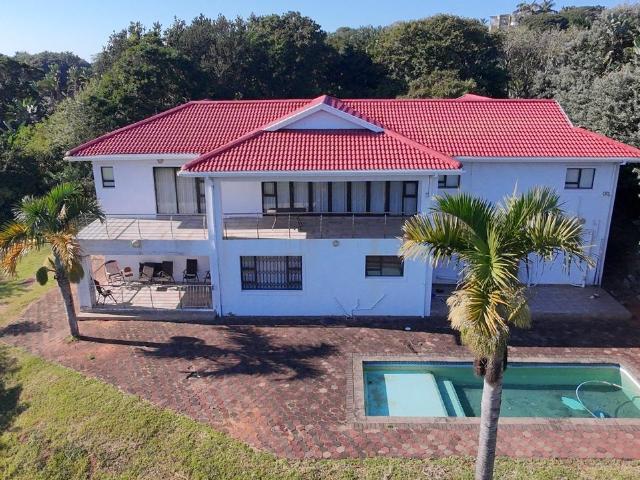 4 Bedroom House For Sale in Trafalgar