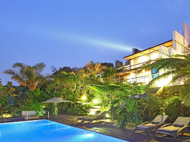 4 Bedroom House For Sale in Trafalgar