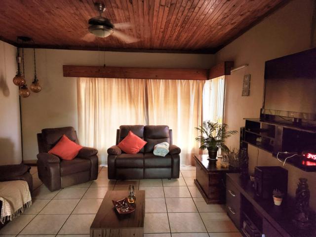 4 Bedroom House For Sale in Trim Park