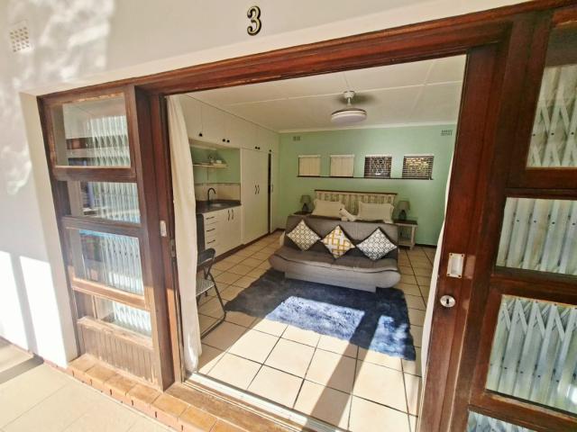 4 Bedroom House For Sale in Uvongo
