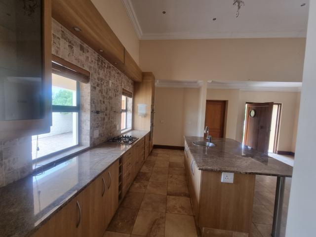 4 Bedroom House For Sale in Vaal Marina