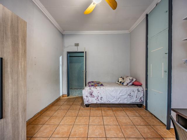4 Bedroom House For Sale in Valhalla