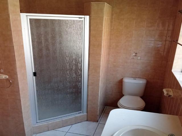 4 Bedroom house for sale in Vanderbijlpark SE 3
