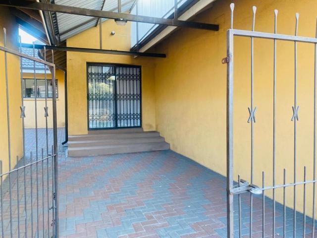 4 Bedroom house for sale in Vanderbijlpark SE 7