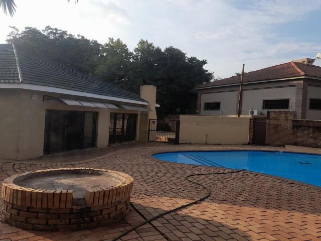 4 Bedroom house for sale in Vanderbijlpark SW 5