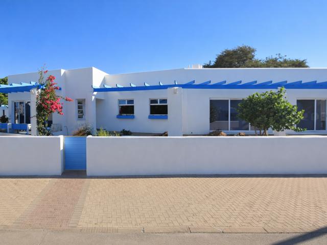 4 Bedroom House For Sale in Velddrif