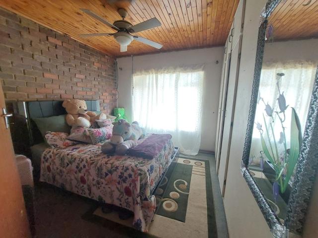 4 Bedroom House For Sale in Virginia Park