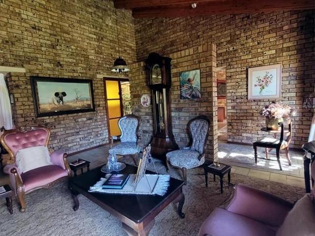 4 Bedroom House for Sale in Vryburg