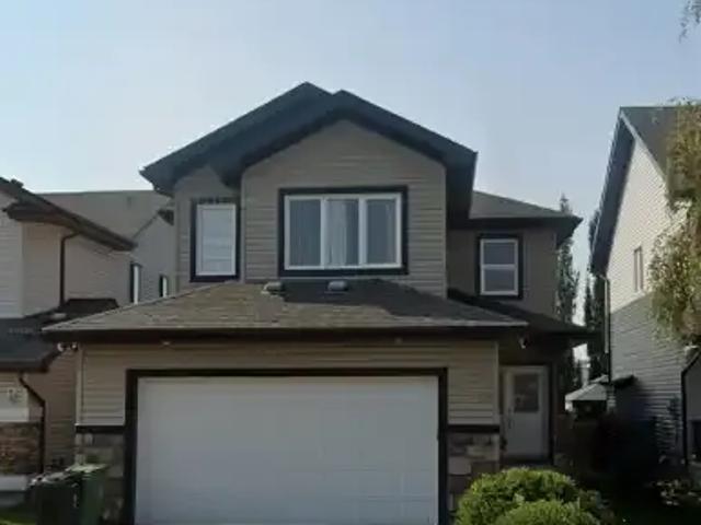 4 Bedroom House Fort Saskatchewan AB 104876772