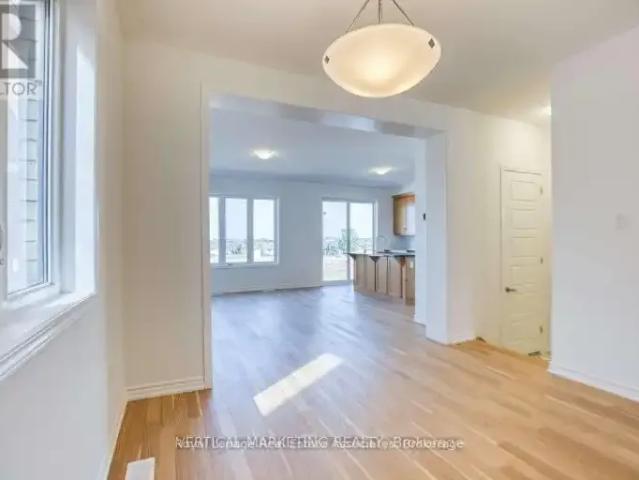 4 Bedroom House Kitchener ON 100564047