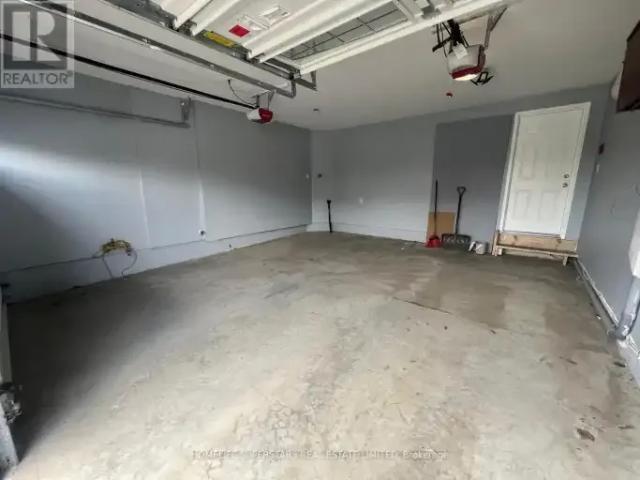 4 Bedroom House Kitchener ON 102204216