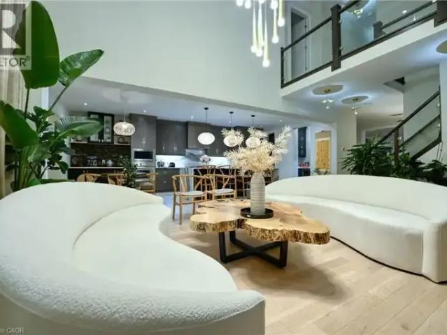 4 Bedroom House Kitchener ON 105072137