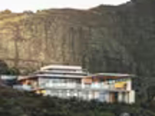 4 Bedroom House Kle Kle 103682815